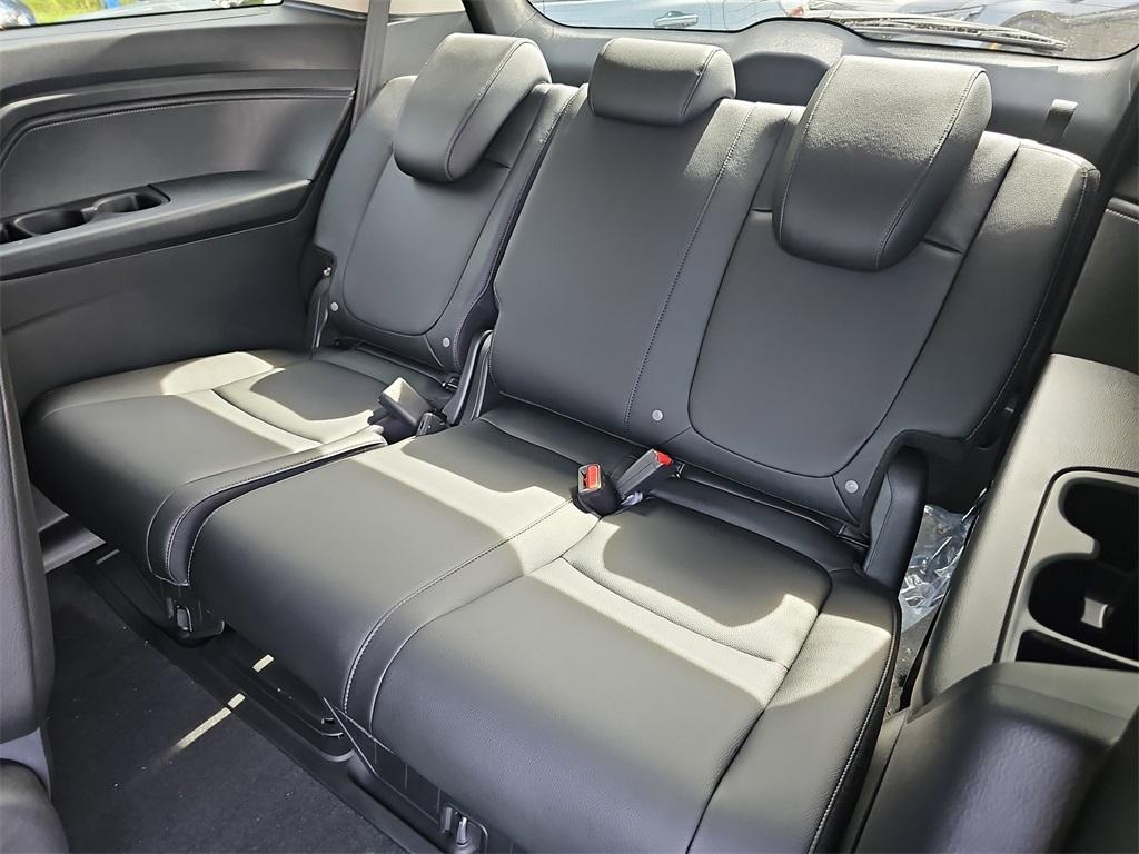 new 2026 Honda Odyssey car, priced at $44,290