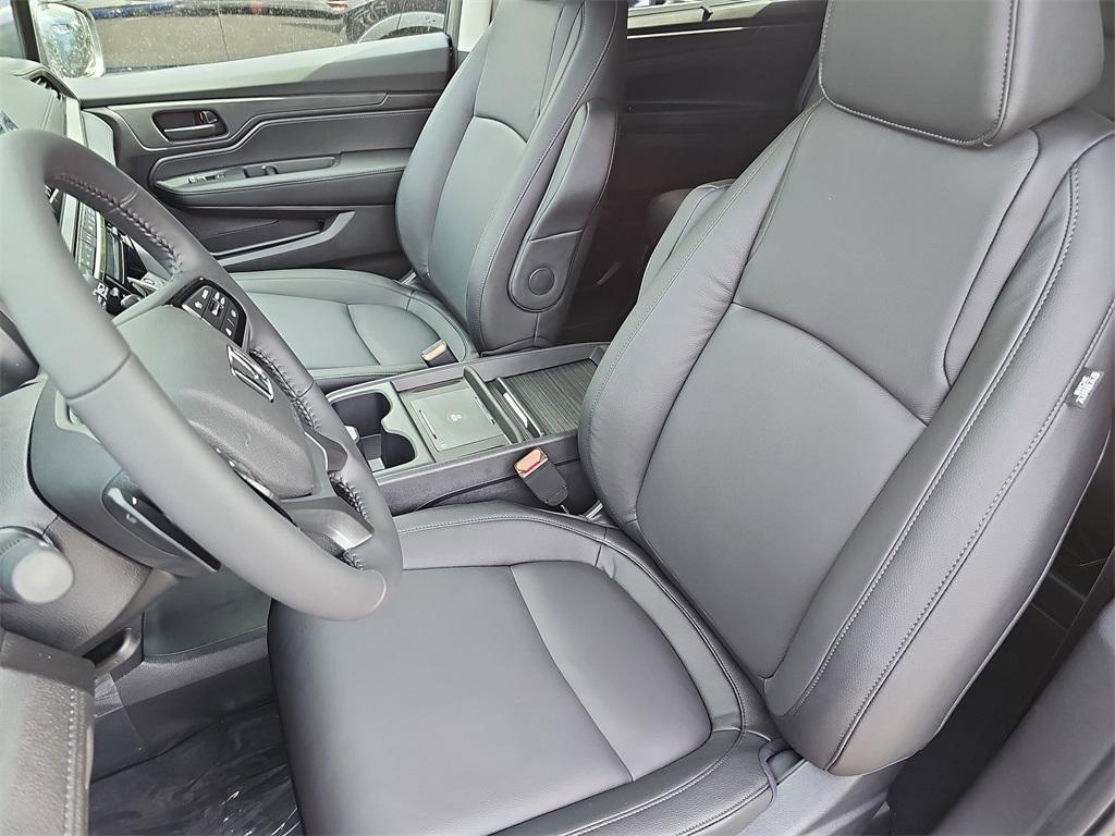 new 2026 Honda Odyssey car, priced at $44,290