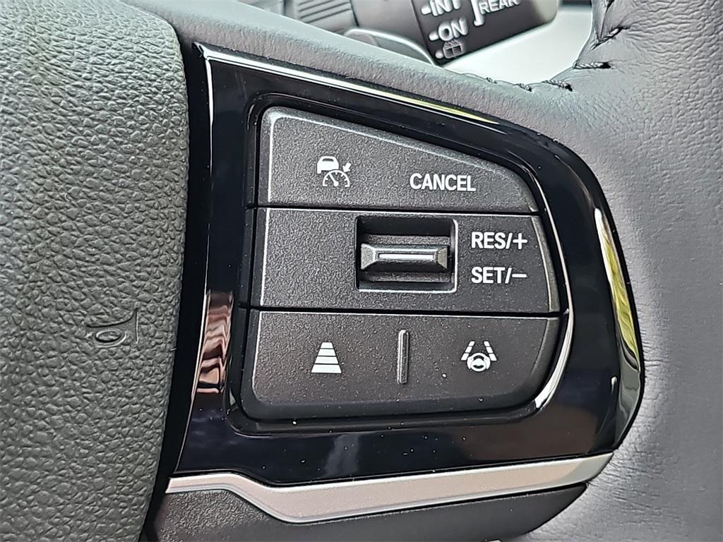 new 2026 Honda Odyssey car, priced at $44,290