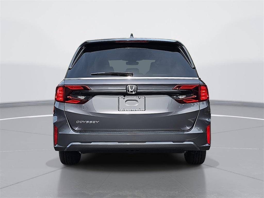 new 2026 Honda Odyssey car, priced at $44,290