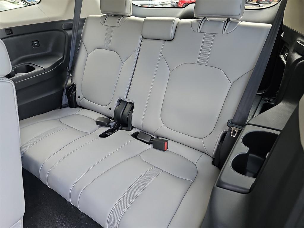 new 2025 Honda Pilot car, priced at $47,095