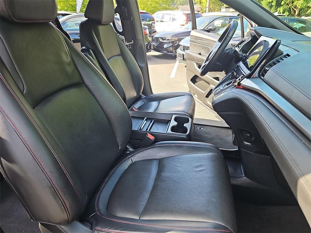 used 2023 Honda Odyssey car, priced at $32,194