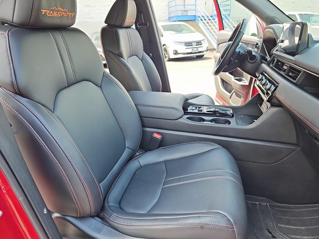 used 2023 Honda Pilot car, priced at $36,994