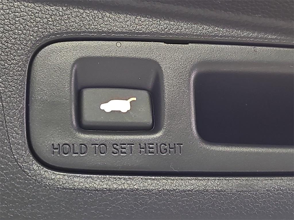 new 2026 Honda CR-V Hybrid car, priced at $41,675