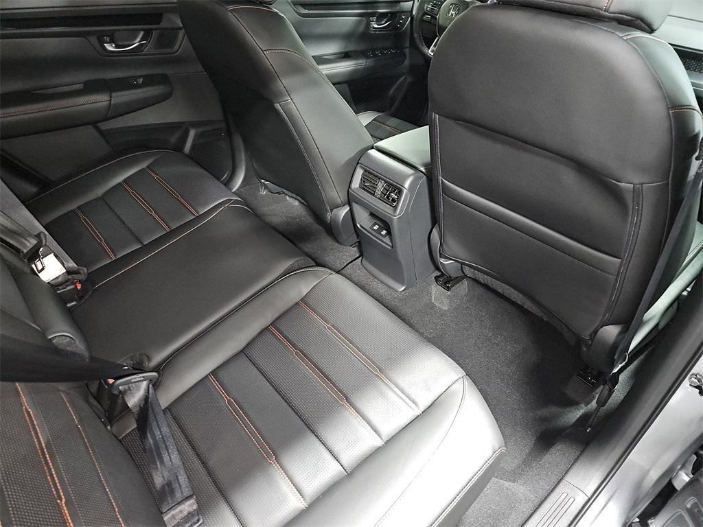 new 2026 Honda CR-V Hybrid car, priced at $41,675