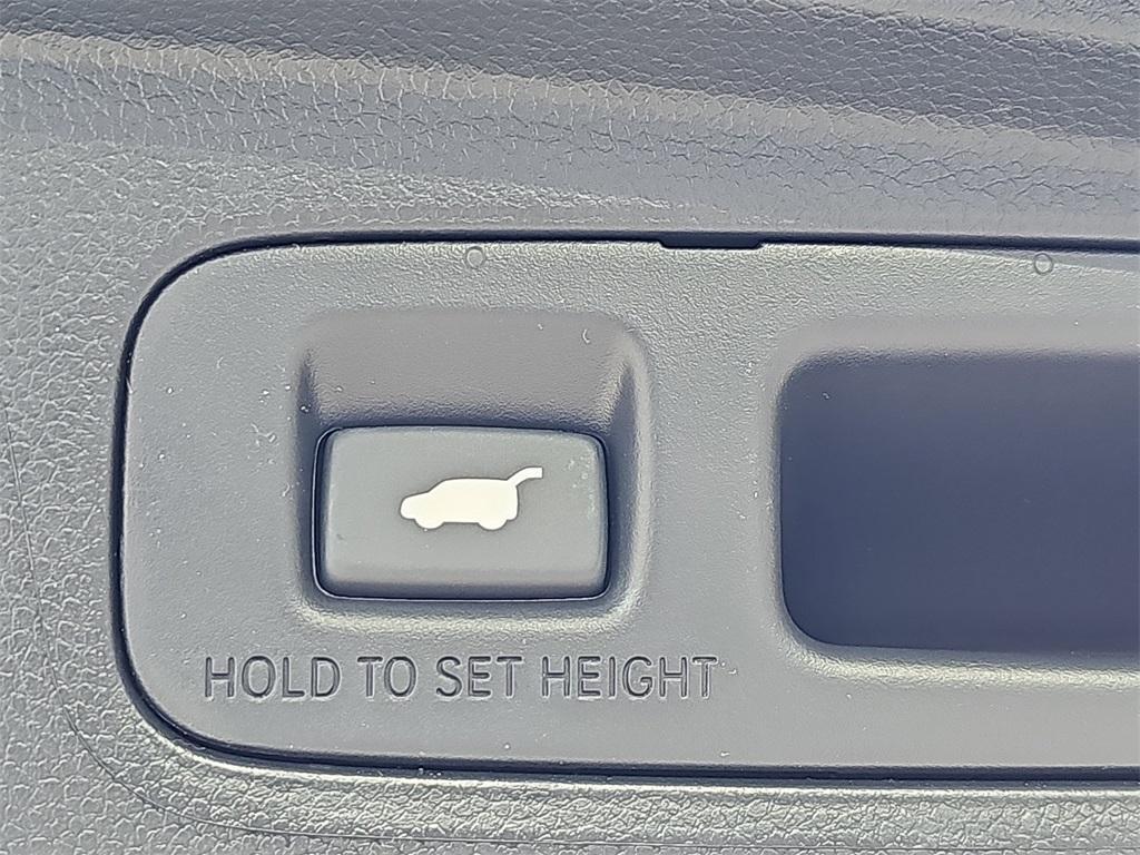 new 2026 Honda CR-V Hybrid car, priced at $41,675