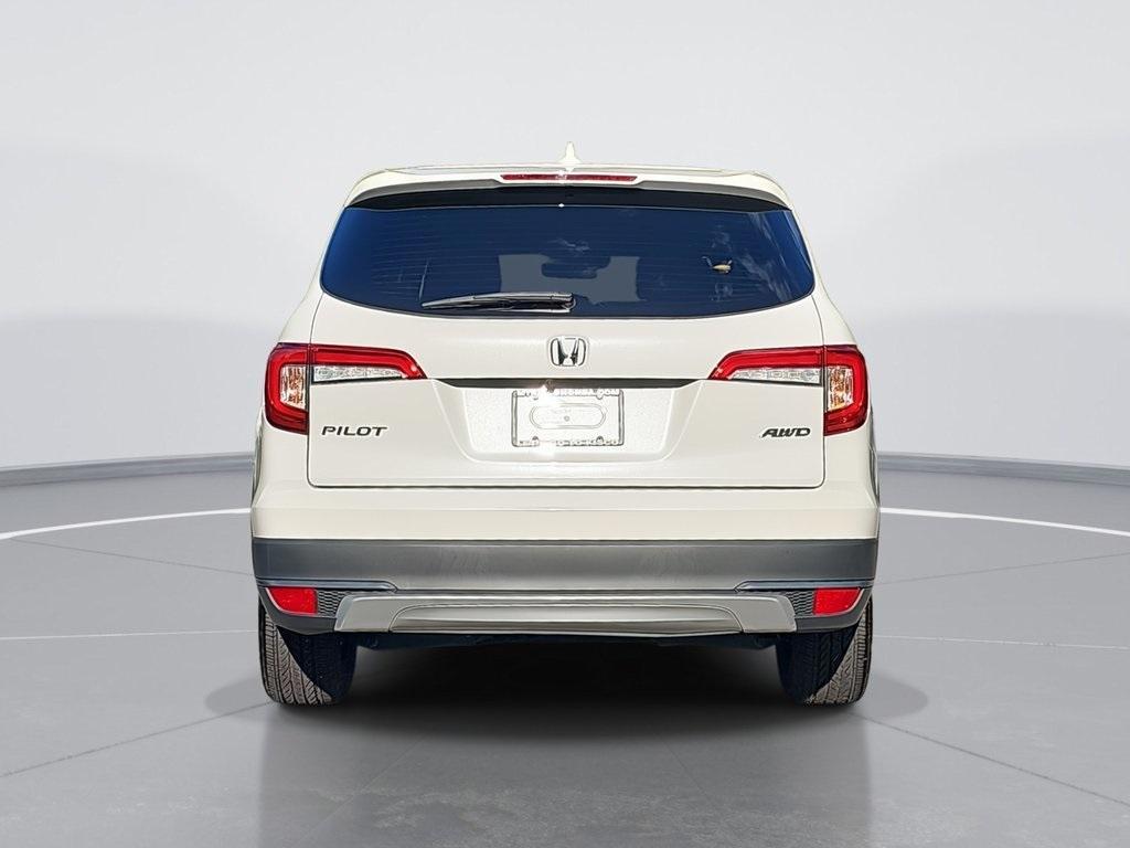 used 2022 Honda Pilot car, priced at $27,995