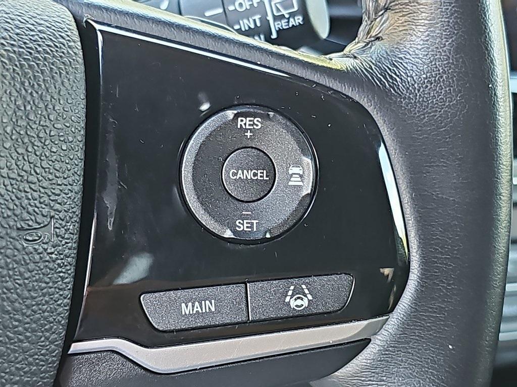 used 2022 Honda Pilot car, priced at $27,995