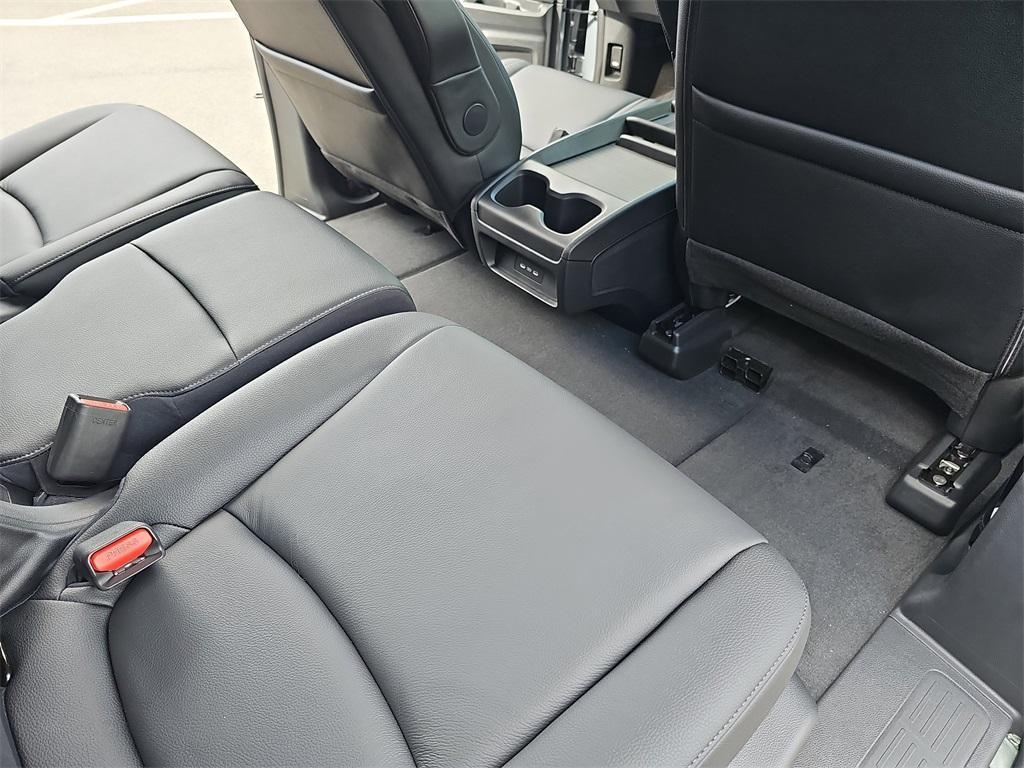 new 2026 Honda Odyssey car, priced at $45,685