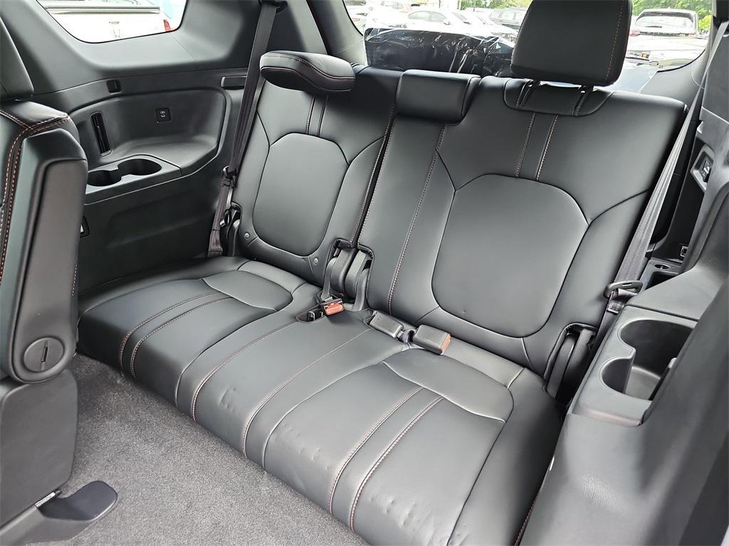 new 2025 Honda Pilot car, priced at $51,305