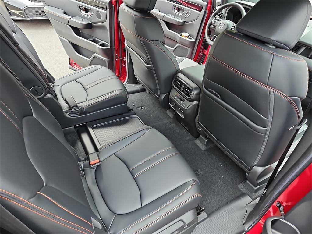new 2025 Honda Pilot car, priced at $51,305