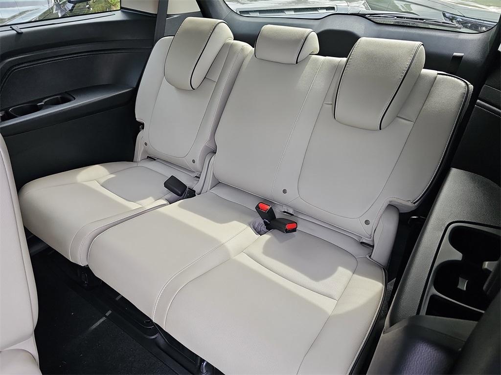 new 2026 Honda Odyssey car, priced at $48,990