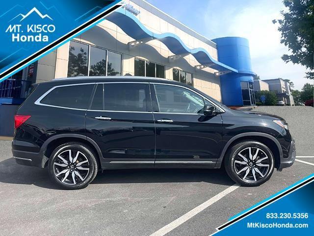 used 2022 Honda Pilot car, priced at $34,000