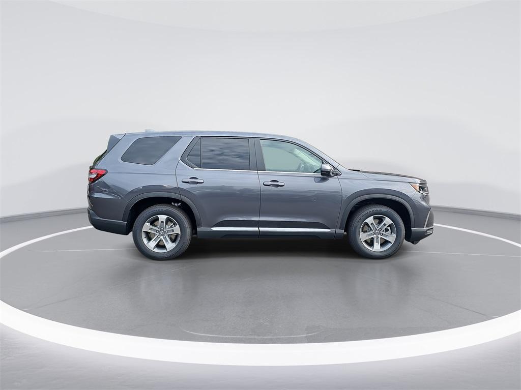 new 2025 Honda Pilot car, priced at $47,095