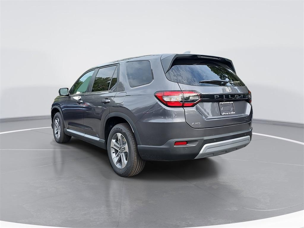 new 2025 Honda Pilot car, priced at $47,095