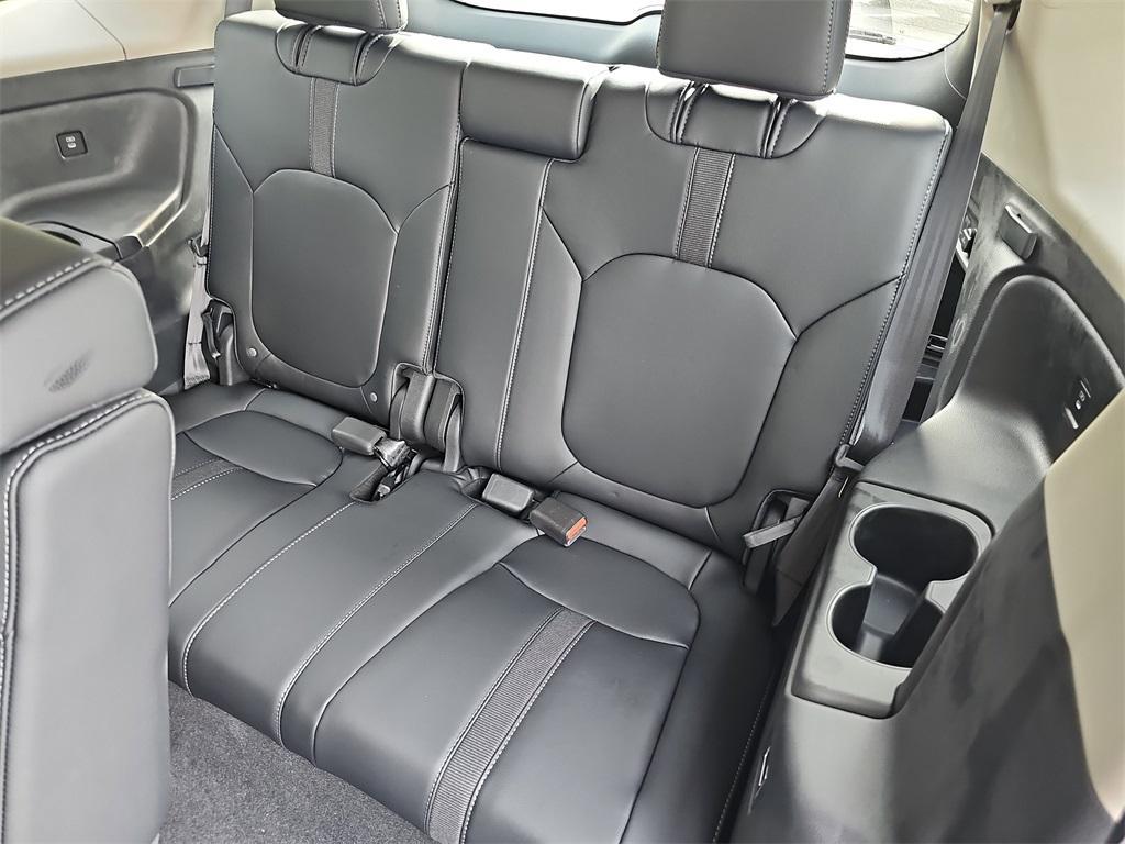new 2025 Honda Pilot car, priced at $47,095