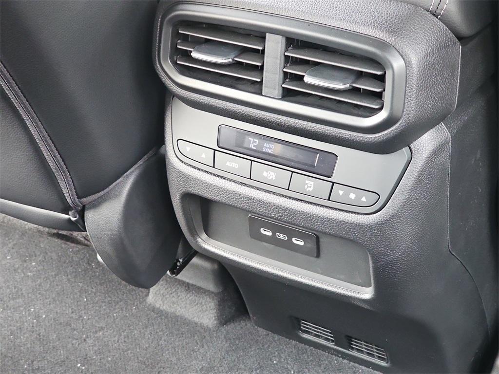 new 2025 Honda Pilot car, priced at $47,095