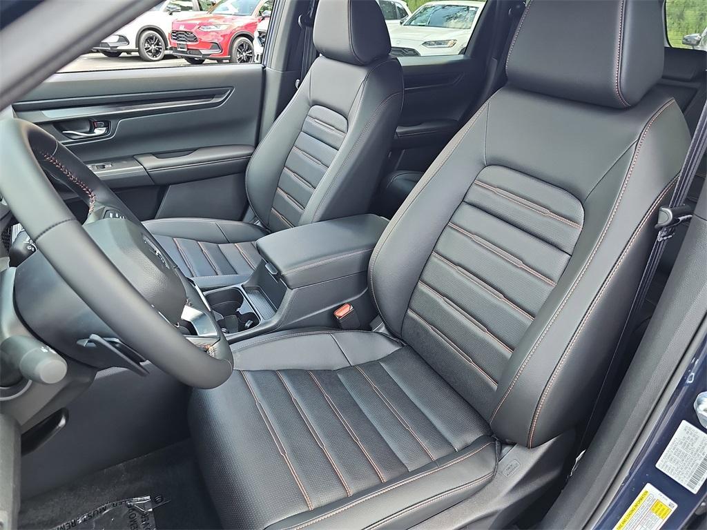 new 2026 Honda CR-V Hybrid car, priced at $41,675