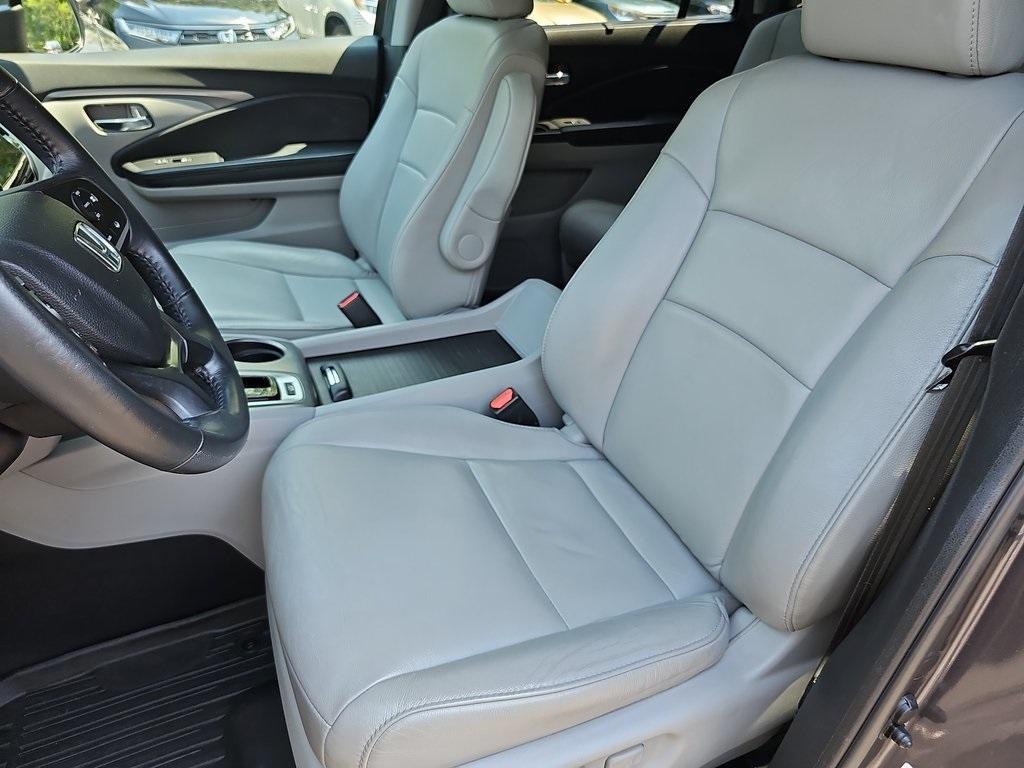 used 2019 Honda Pilot car, priced at $23,489