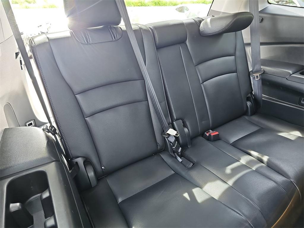 used 2022 Honda Pilot car, priced at $31,000