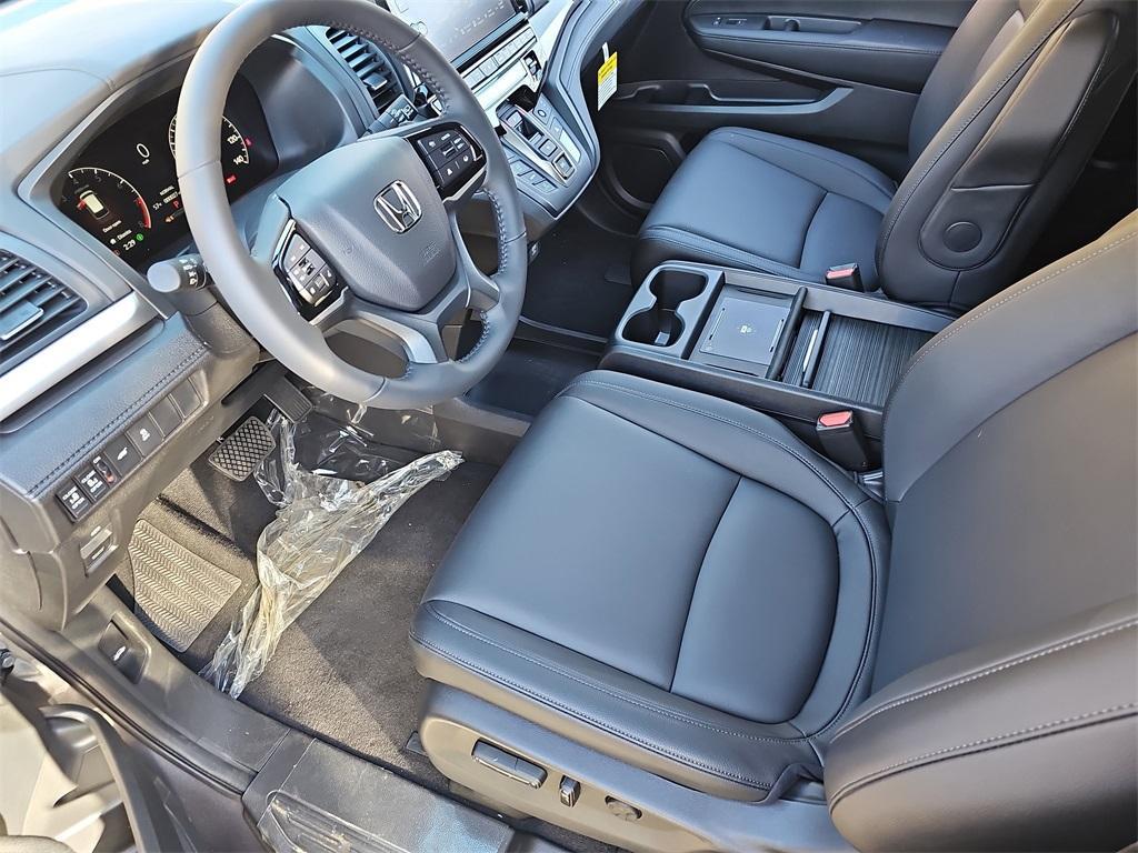 new 2026 Honda Odyssey car, priced at $45,685