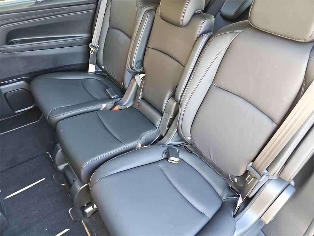 new 2026 Honda Odyssey car, priced at $45,685