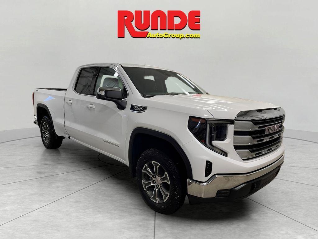 new 2025 GMC Sierra 1500 car, priced at $56,375