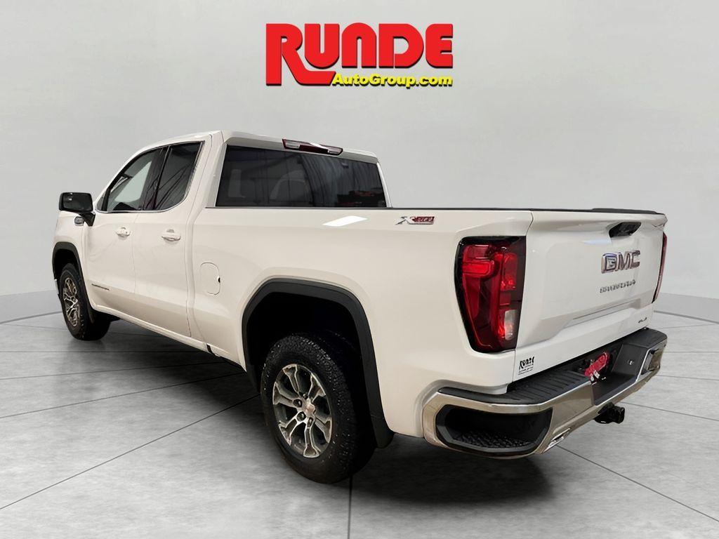 new 2025 GMC Sierra 1500 car, priced at $56,375