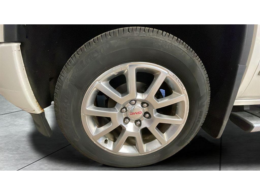 used 2015 GMC Sierra 1500 car, priced at $14,920