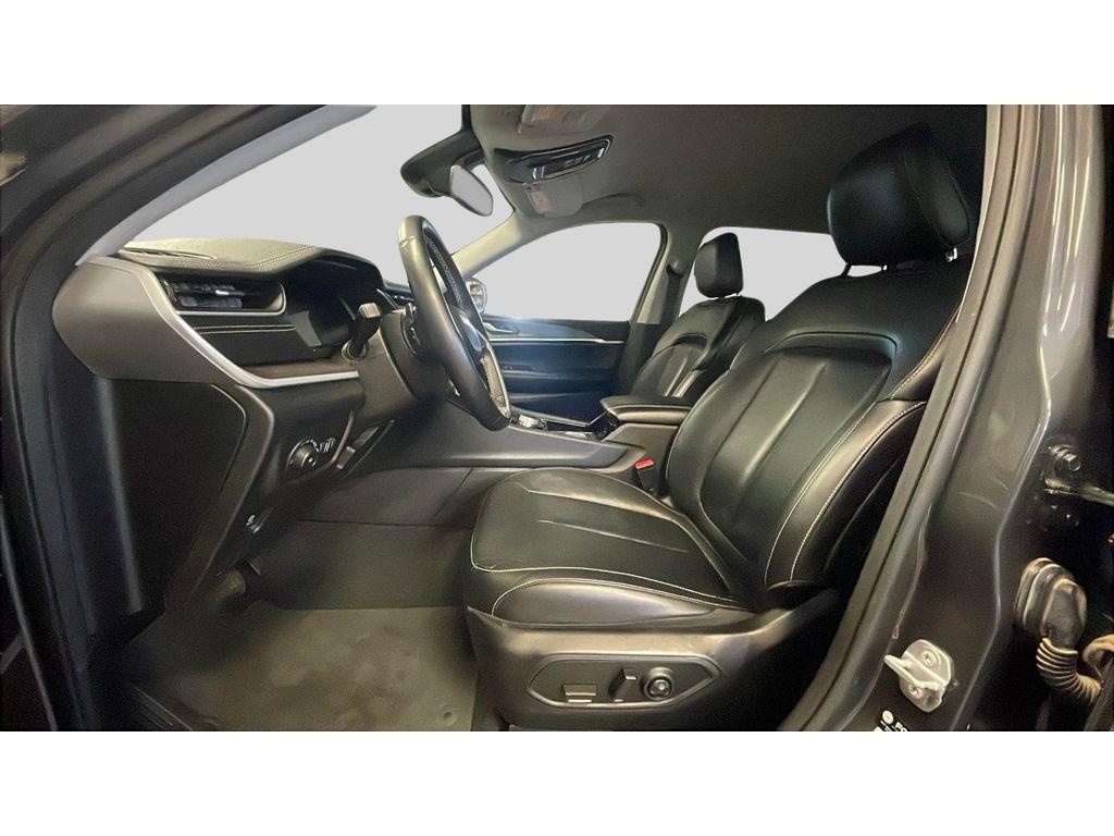 used 2022 Jeep Grand Cherokee L car, priced at $27,990