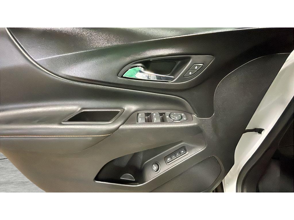 used 2020 Chevrolet Equinox car, priced at $21,321