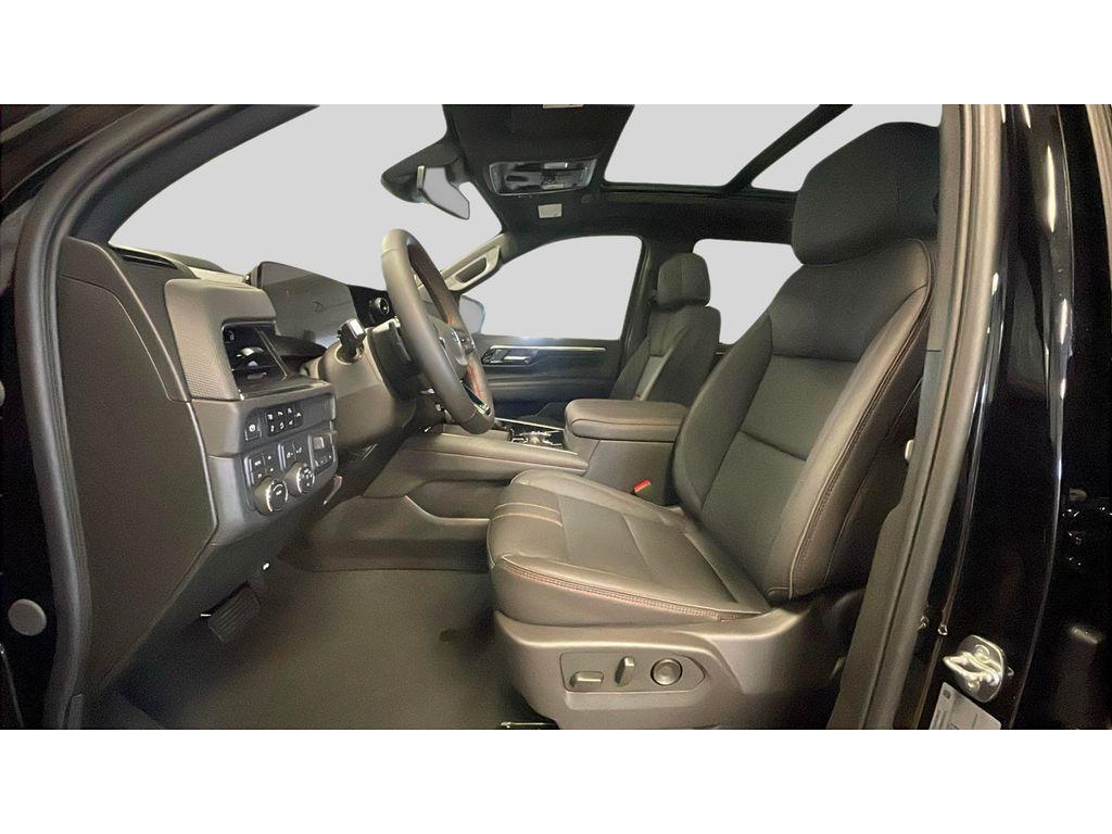 new 2025 Chevrolet Tahoe car, priced at $77,860