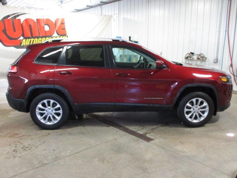 used 2020 Jeep Cherokee car, priced at $15,499