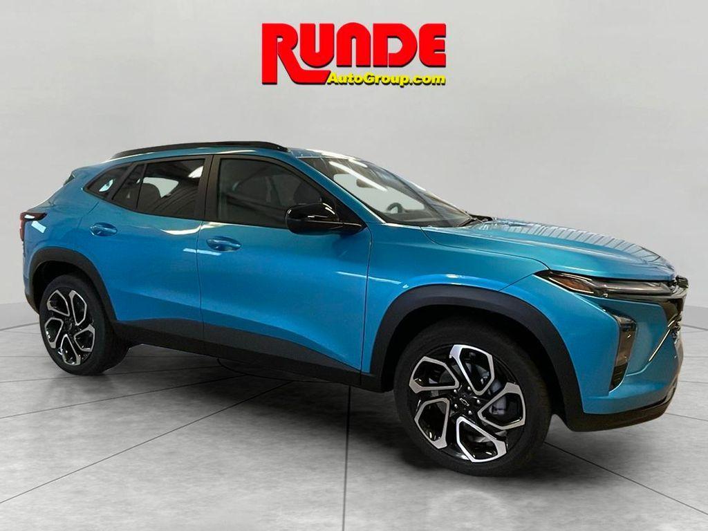 new 2025 Chevrolet Trax car, priced at $27,720