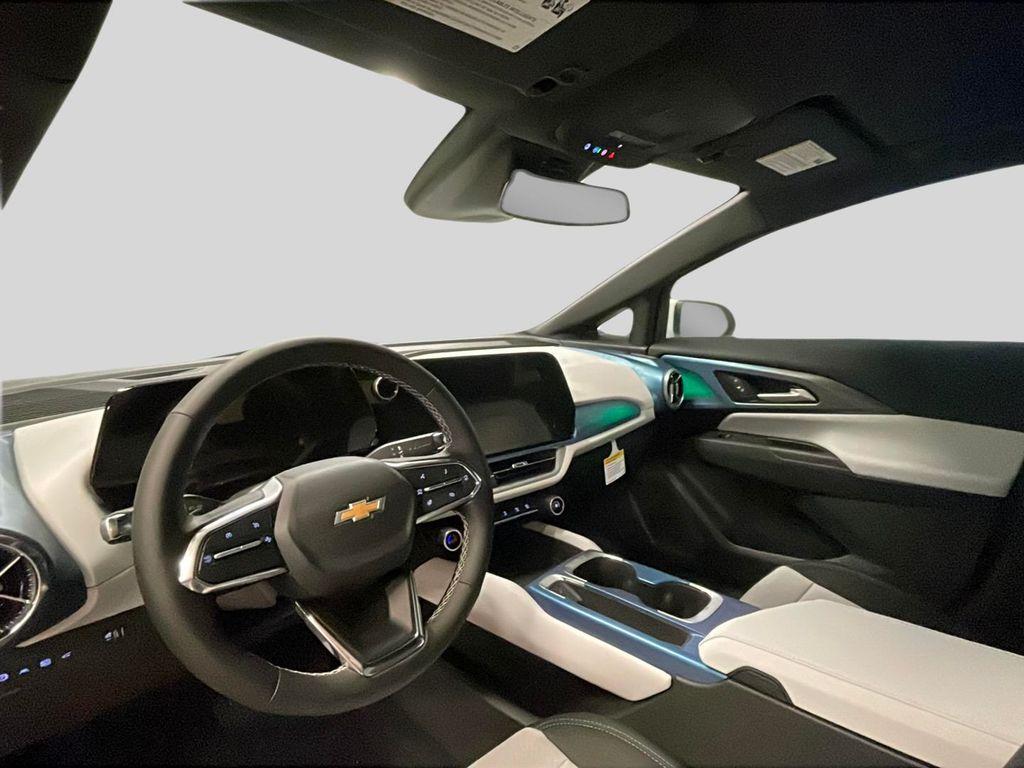 new 2025 Chevrolet Equinox EV car, priced at $46,890