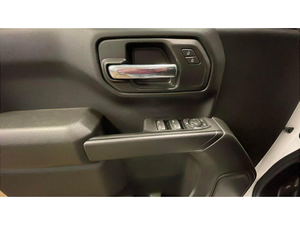 new 2025 GMC Sierra 1500 car, priced at $53,205