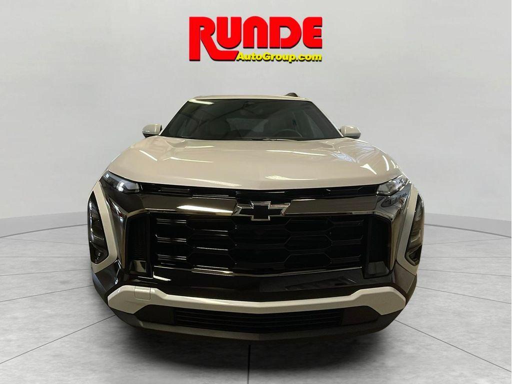 new 2026 Chevrolet Equinox car, priced at $39,550