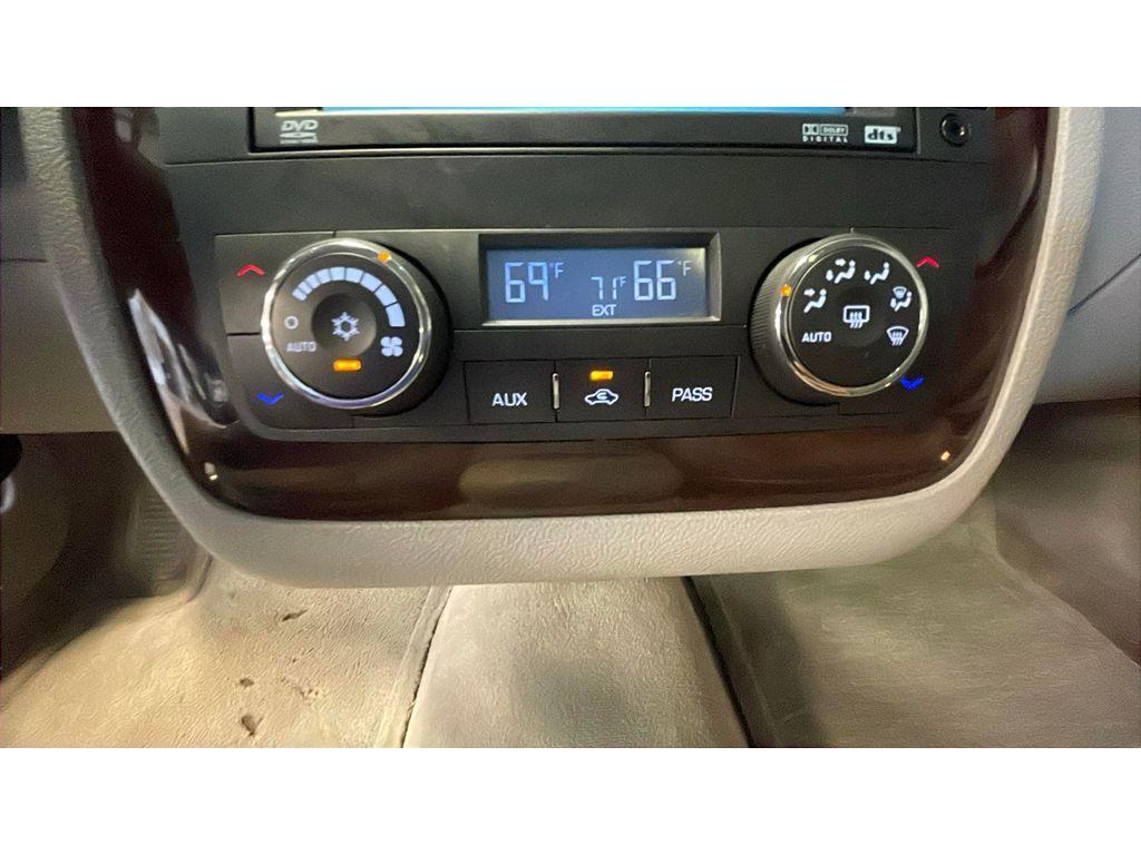 used 2006 Cadillac DTS car, priced at $5,940