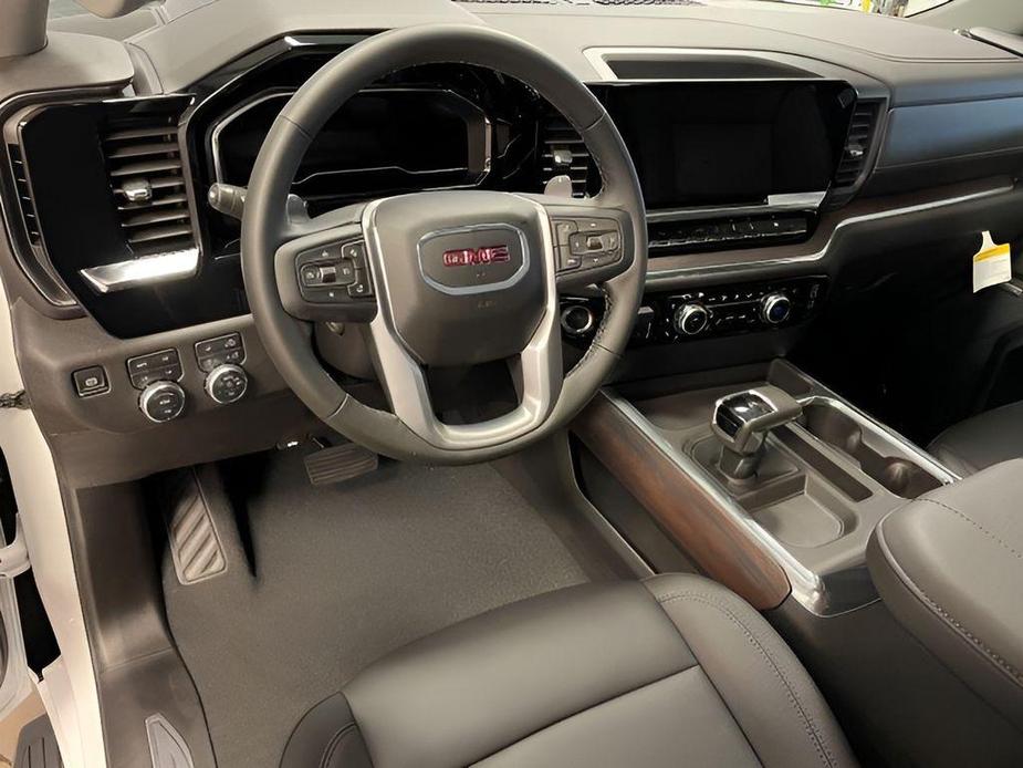 new 2025 GMC Sierra 1500 car, priced at $67,215