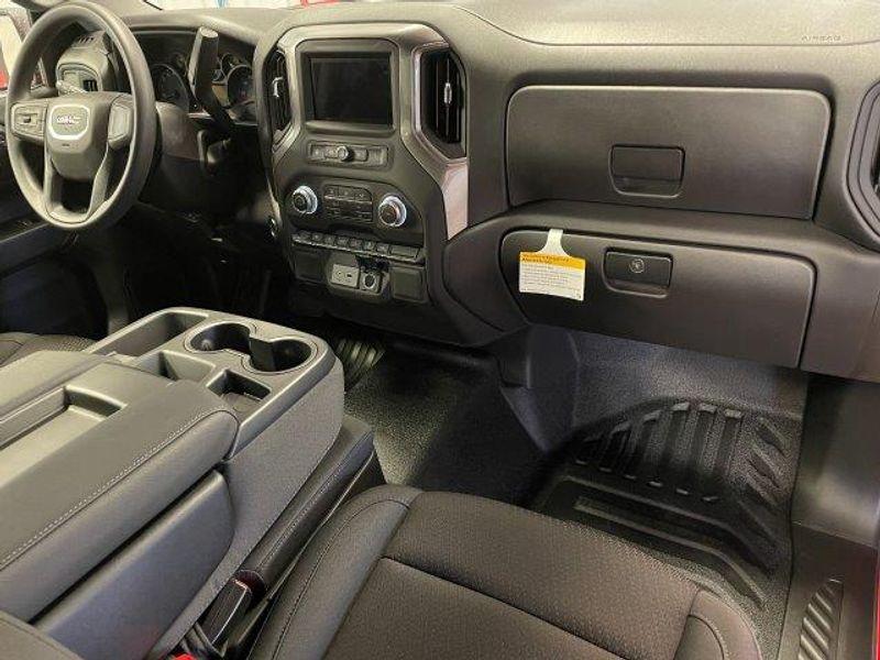 new 2025 GMC Sierra 1500 car, priced at $40,785