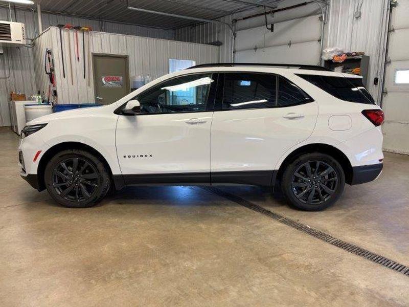 used 2022 Chevrolet Equinox car, priced at $25,493