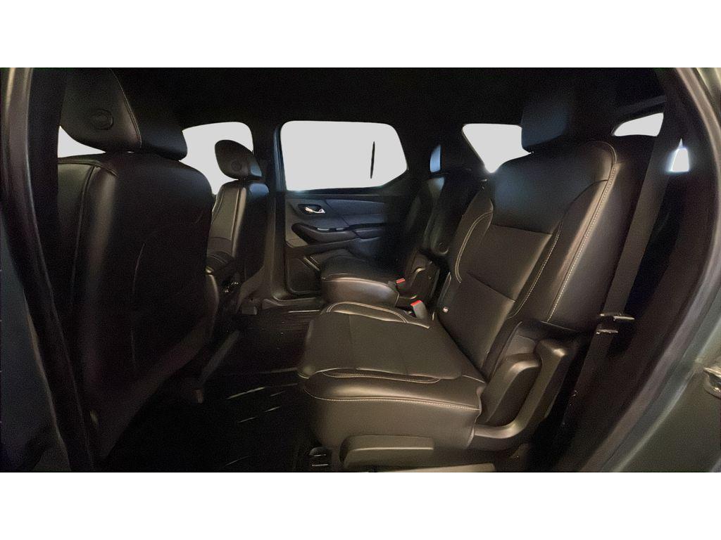 used 2022 Chevrolet Traverse car, priced at $25,381