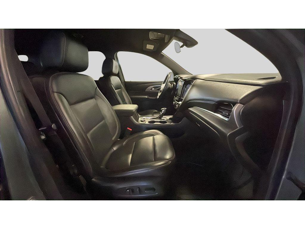 used 2022 Chevrolet Traverse car, priced at $25,381