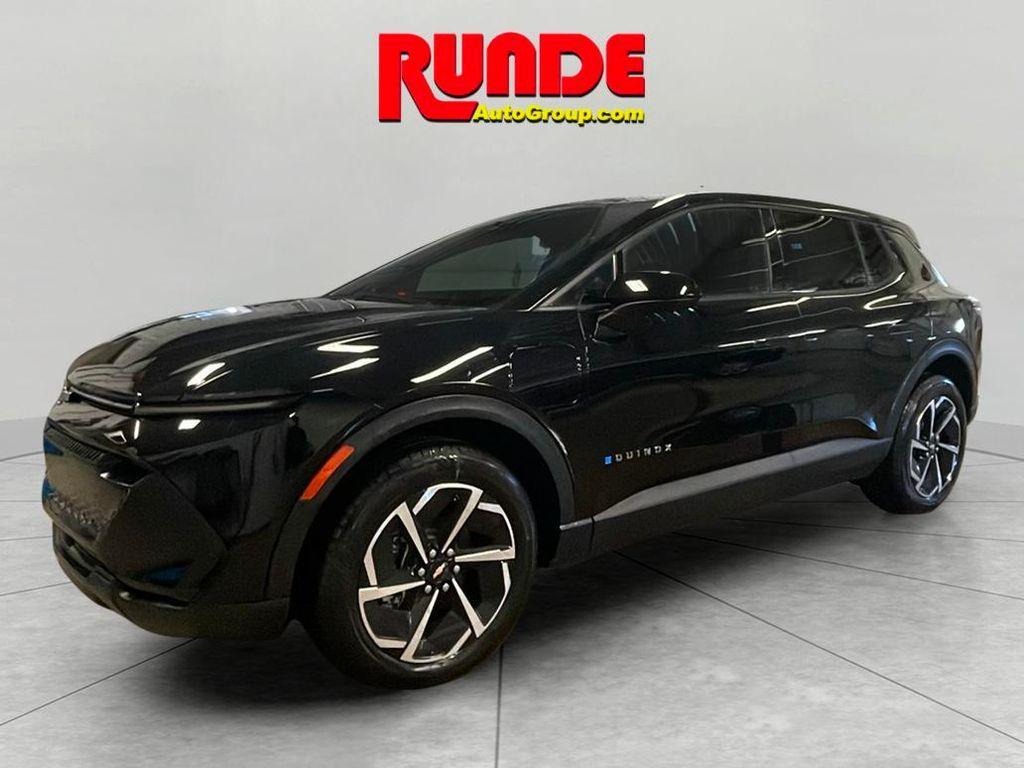 new 2025 Chevrolet Equinox EV car, priced at $39,840