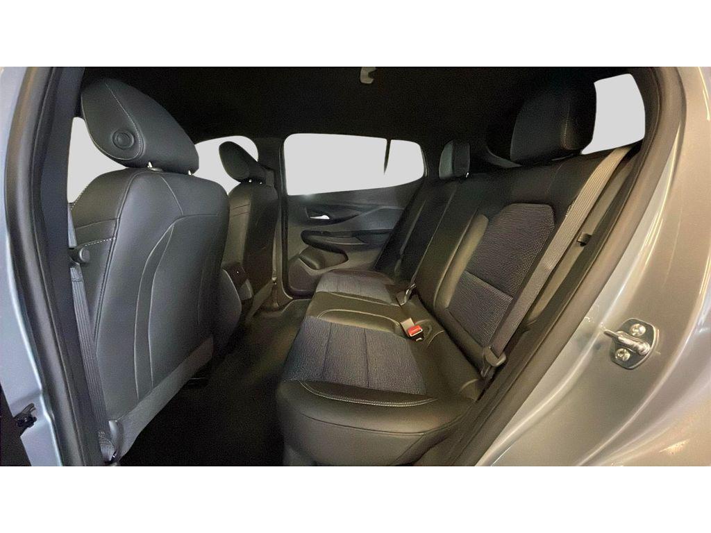new 2025 Buick Envista car, priced at $25,935