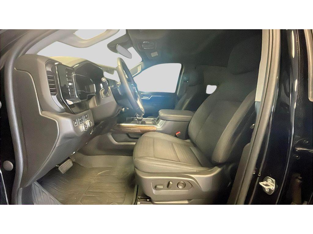 used 2023 GMC Sierra 1500 car, priced at $49,900