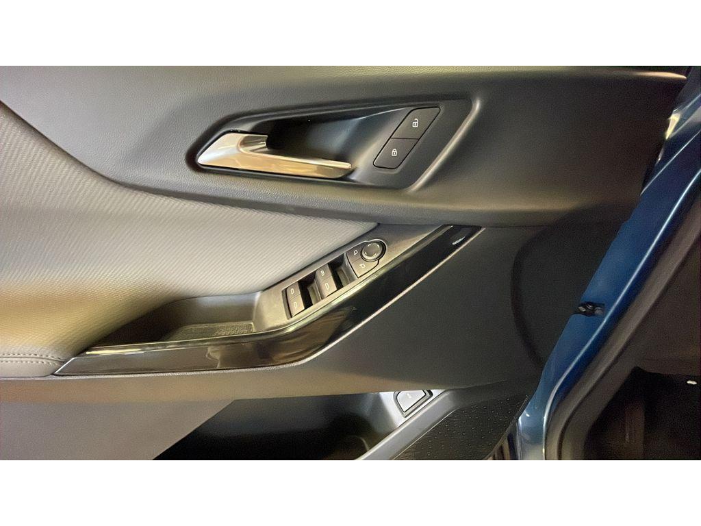 new 2026 Chevrolet Equinox car, priced at $36,001