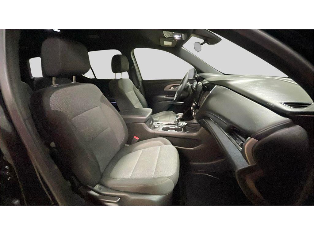 used 2023 Chevrolet Traverse car, priced at $34,500