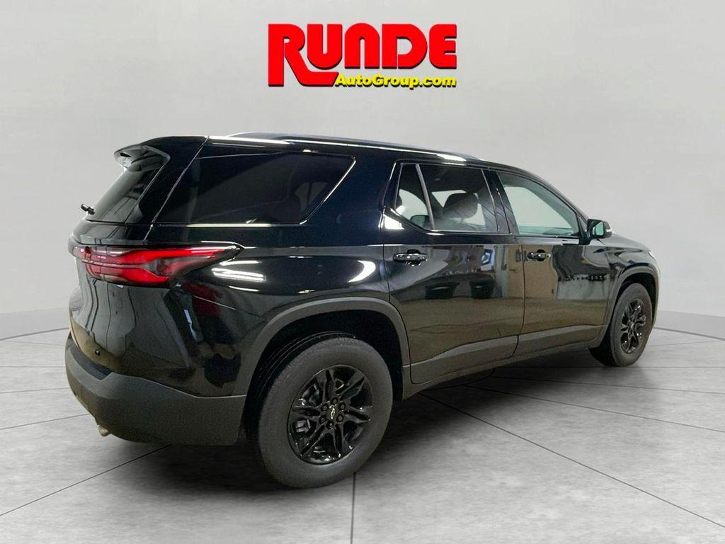 used 2023 Chevrolet Traverse car, priced at $34,500