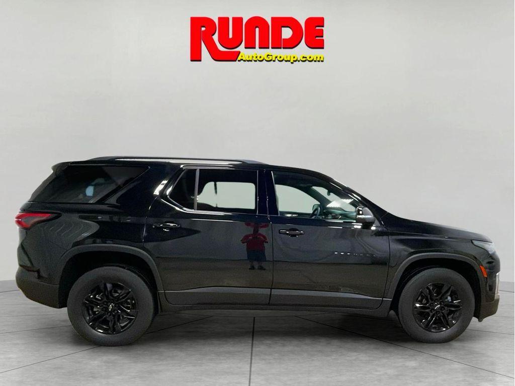 used 2023 Chevrolet Traverse car, priced at $34,500